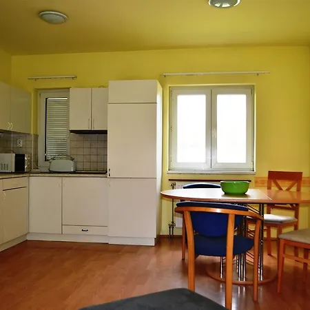 Relax Apartman * Buk