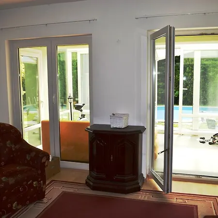 Relax Apartman Apartment