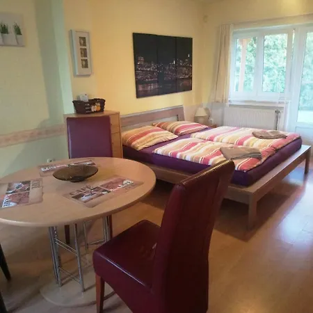 Relax Apartman Apartment *
